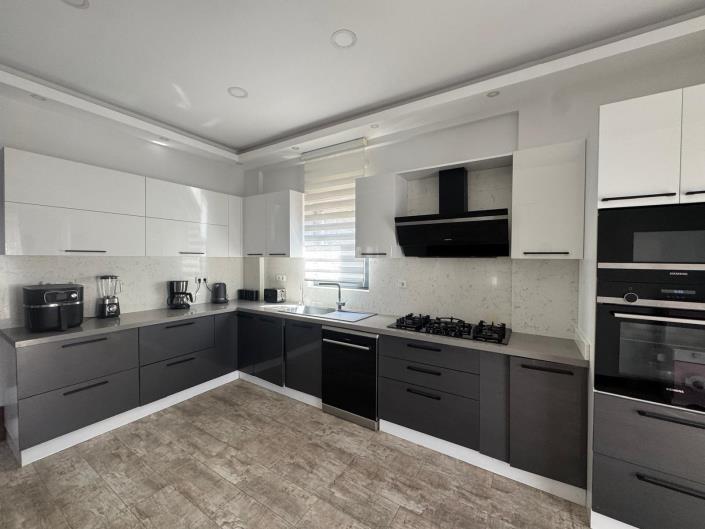 Image No.10-Villa / Détaché de 5 chambres à vendre à Ovacik