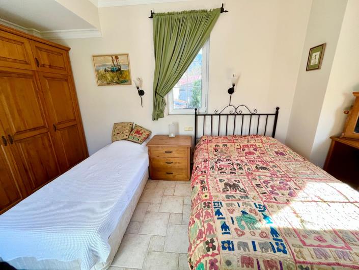 Image No.24-3 Bed Semi-Detached for sale