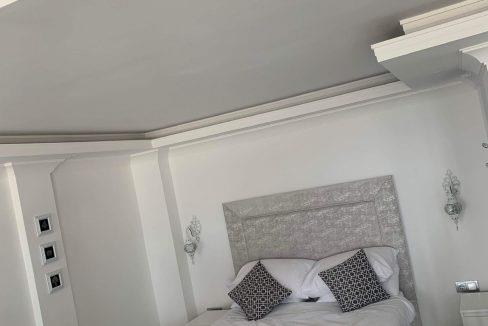 Image No.14-5 Bed Townhouse for sale