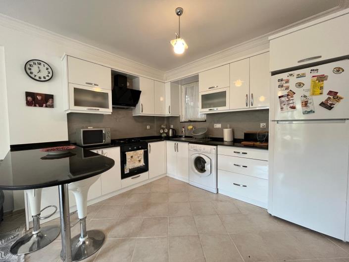 Image No.10-1 Bed Apartment for sale