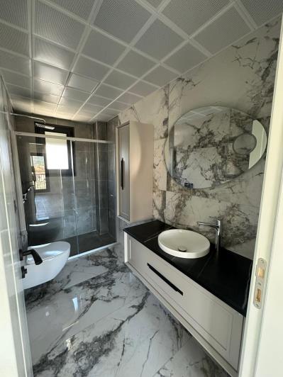 Image No.28-4 Bed Villa for sale