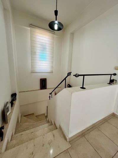 Image No.34-3 Bed Villa for sale