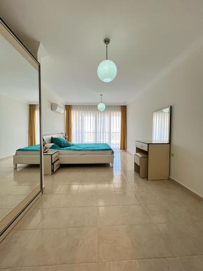 Image No.26-3 Bed Apartment for sale