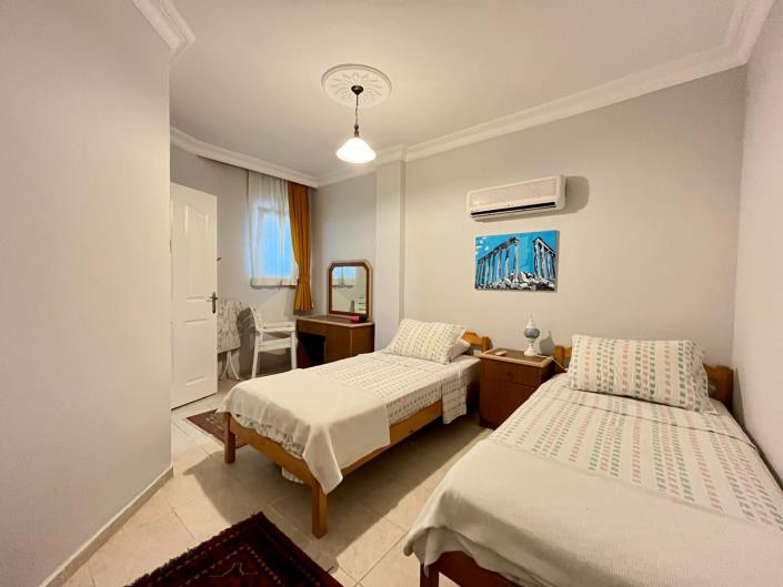 Image No.23-4 Bed Apartment for sale