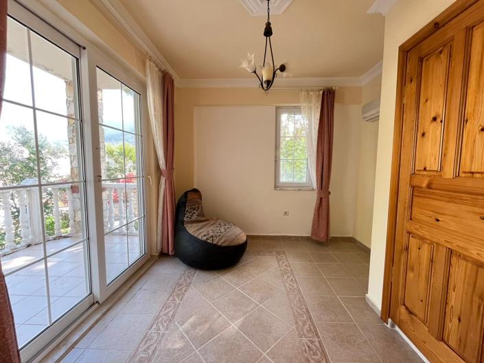 Image No.17-4 Bed Apartment for sale