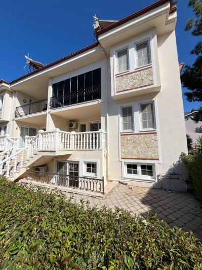 Image No.33-4 Bed Apartment for sale