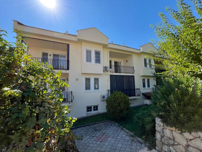 Image No.1-Appartement de 3 chambres à vendre à Ölüdeniz