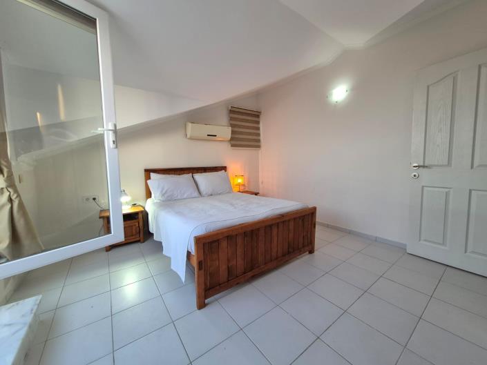 Image No.24-3 Bed Apartment for sale