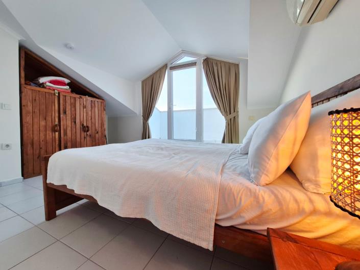 Image No.27-3 Bed Apartment for sale