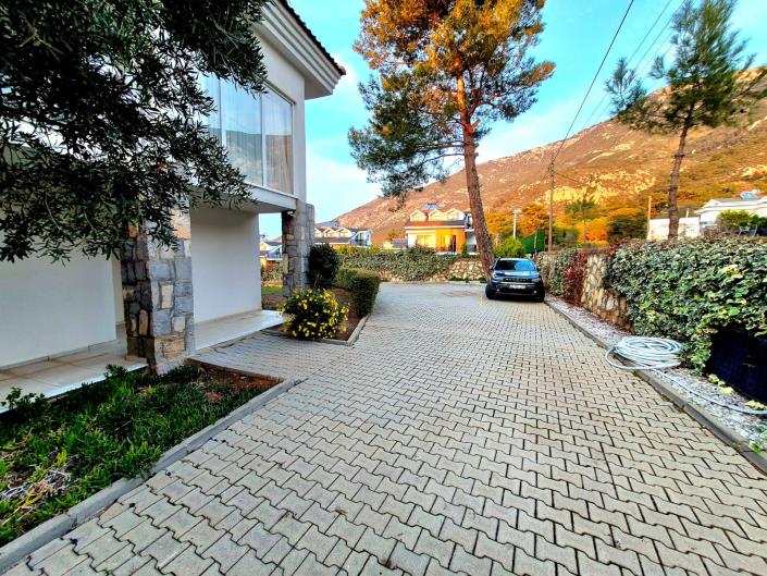 Image No.44-3 Bed Apartment for sale