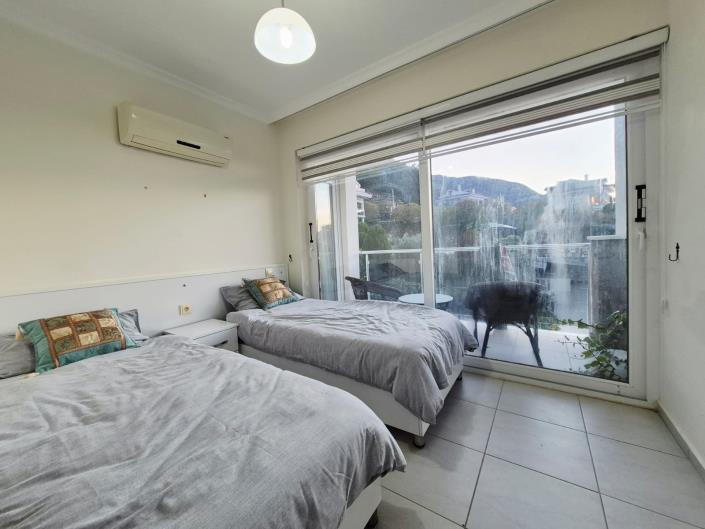 Image No.22-2 Bed Apartment for sale