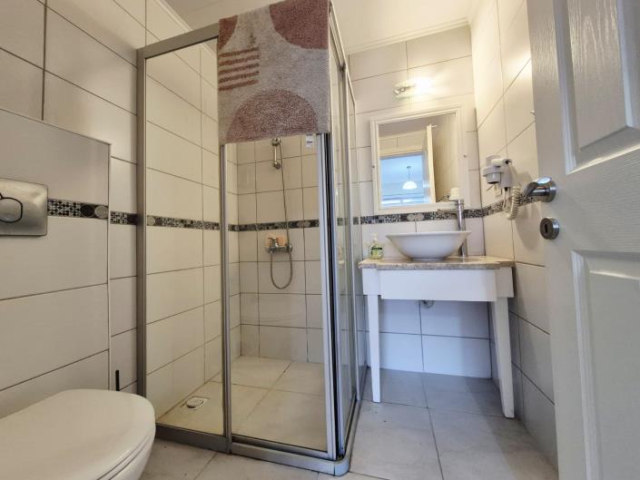 Image No.24-2 Bed Apartment for sale