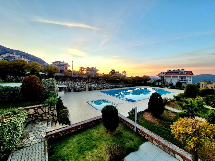 Image No.33-2 Bed Apartment for sale