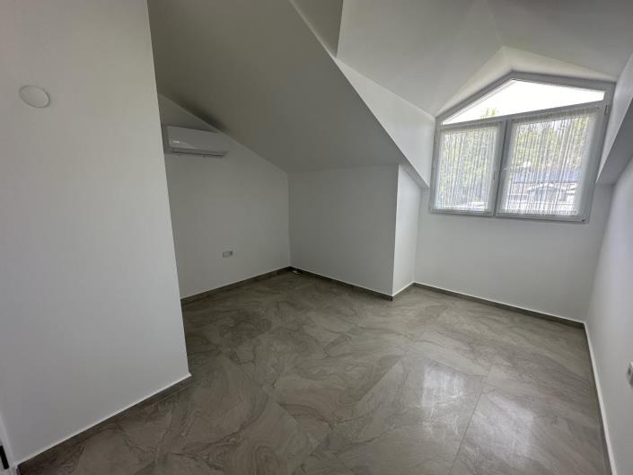 Image No.36-5 Bed Apartment for sale