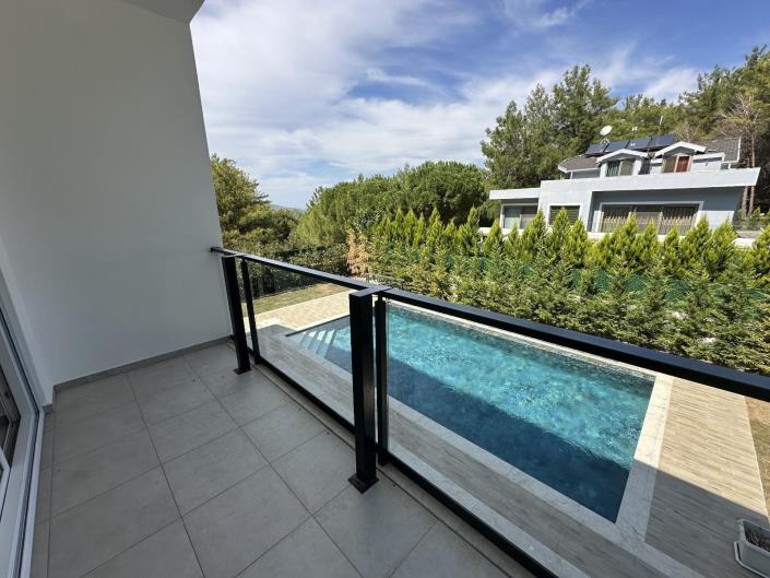 Image No.40-5 Bed Apartment for sale