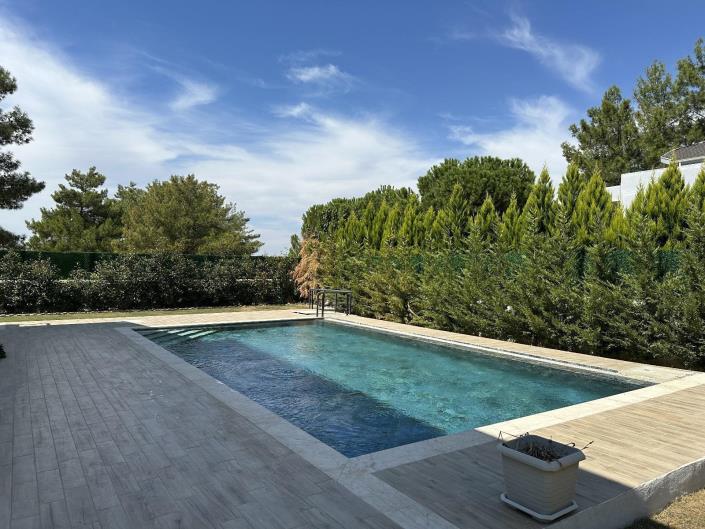 Image No.15-5 Bed Apartment for sale