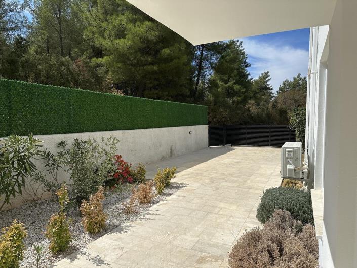 Image No.18-5 Bed Apartment for sale