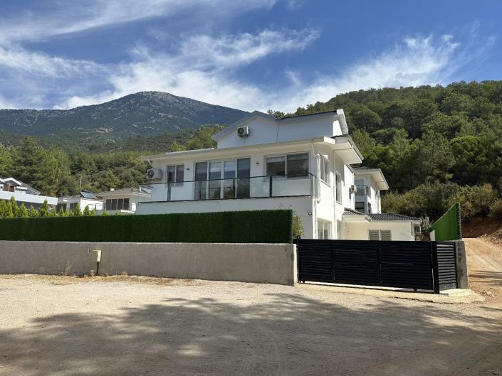 Image No.3-5 Bed Apartment for sale