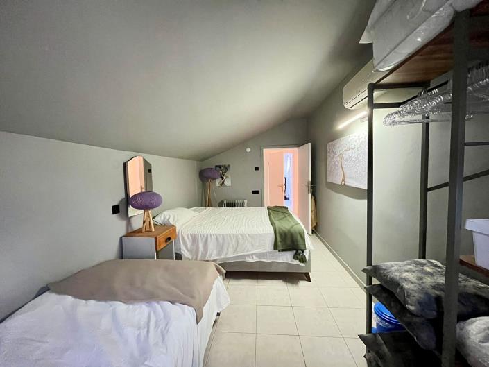 Image No.20-4 Bed Apartment for sale