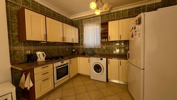 Image No.10-3 Bed Apartment for sale