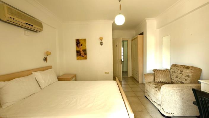 Image No.24-3 Bed Apartment for sale