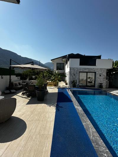 Image No.5-4 Bed Villa for sale
