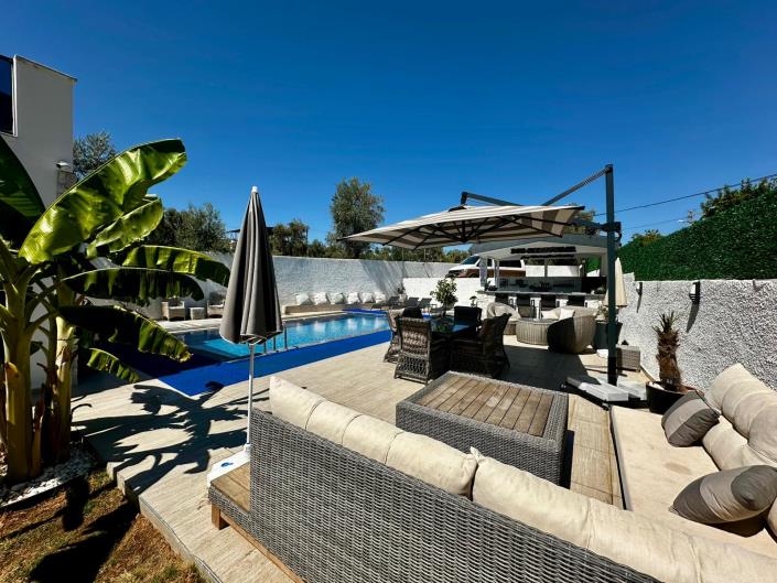 Image No.17-4 Bed Villa for sale