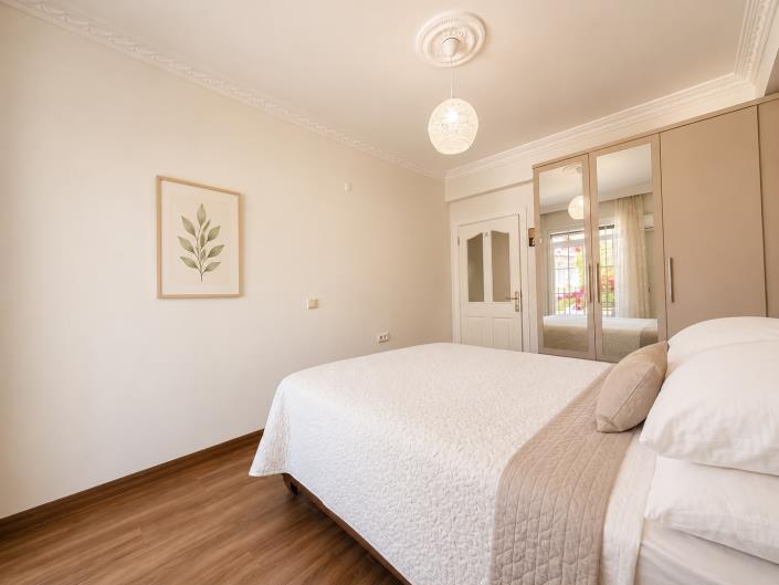 Image No.12-3 Bed Apartment for sale