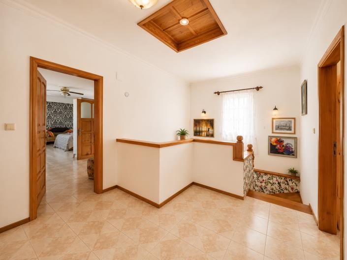 Image No.27-5 Bed Villa for sale