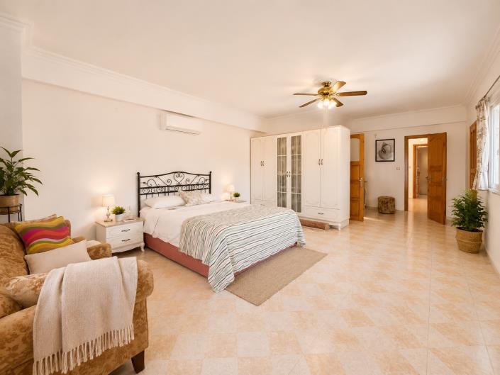 Image No.17-5 Bed Villa for sale