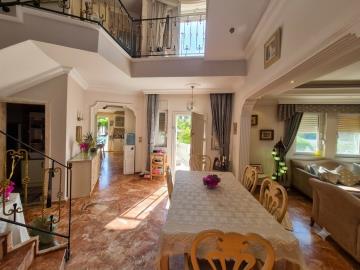 6-bedroom-villa-9