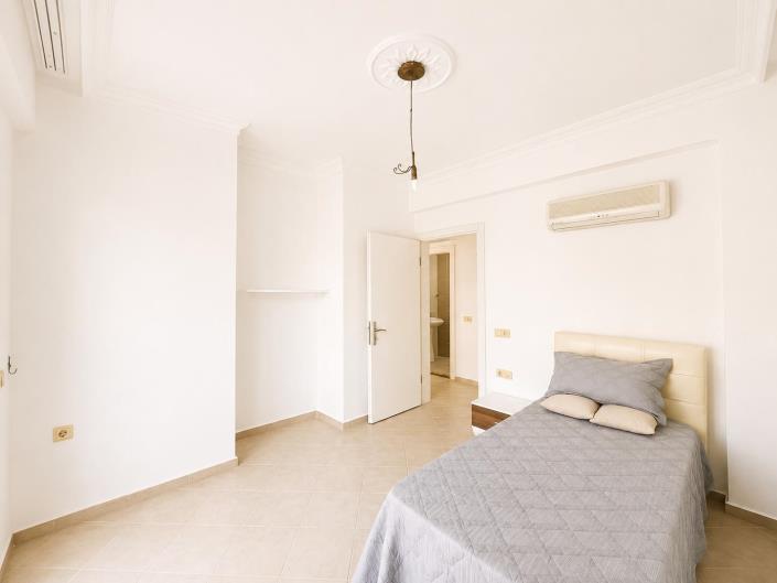 Image No.6-4 Bed Apartment for sale