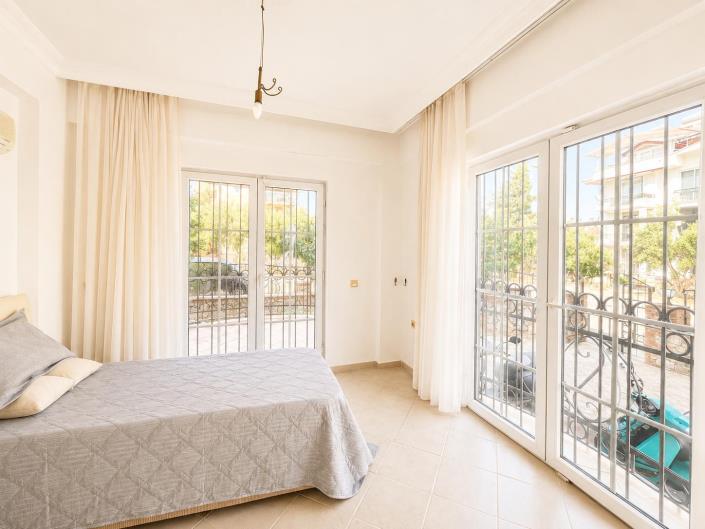 Image No.5-4 Bed Apartment for sale