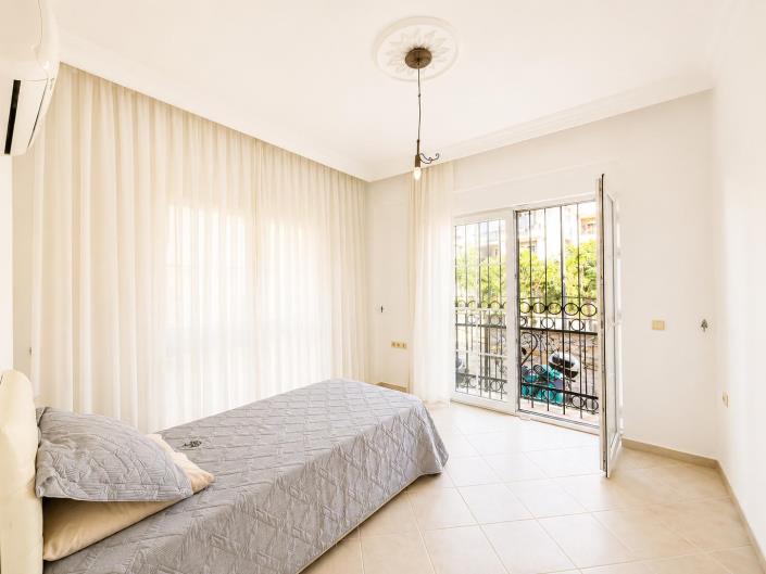 Image No.7-4 Bed Apartment for sale