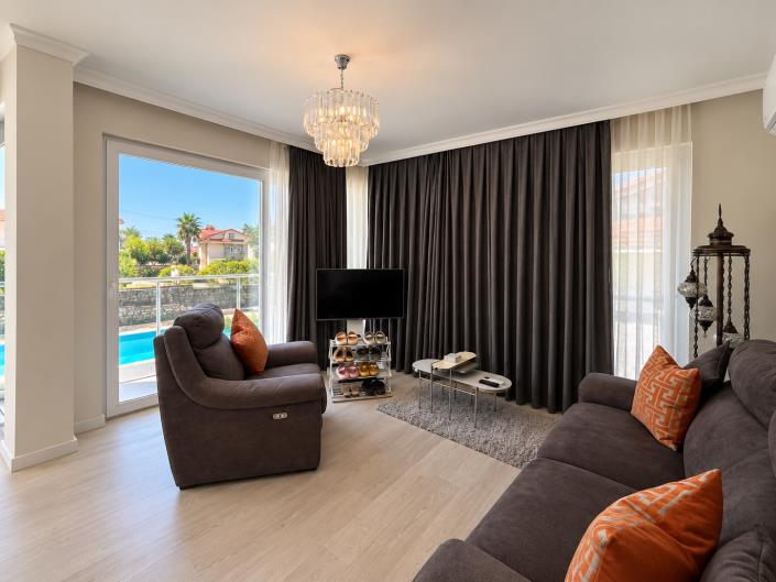 Image No.10-3 Bed Apartment for sale