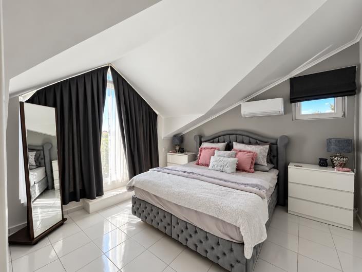 Image No.15-3 Bed Apartment for sale