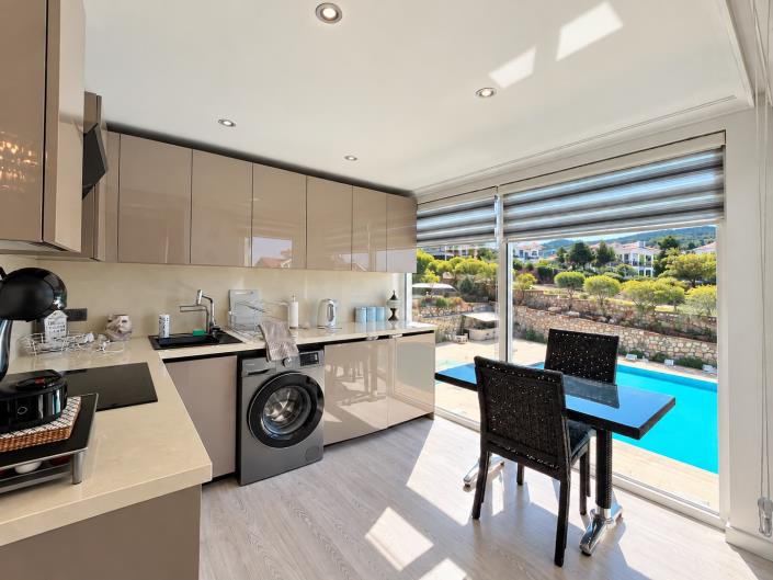 Image No.3-3 Bed Apartment for sale