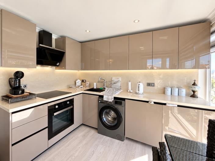 Image No.4-3 Bed Apartment for sale