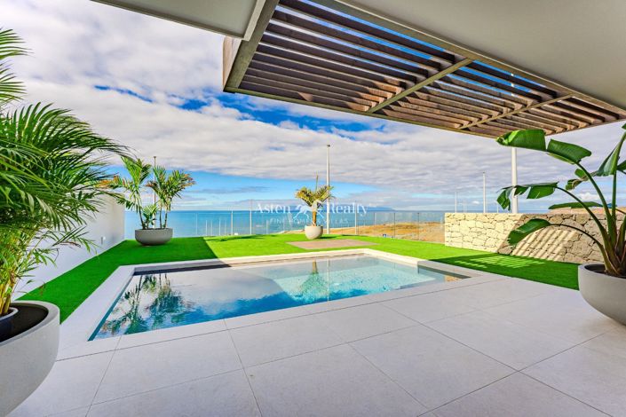 Image No.1-3 Bed Penthouse for sale