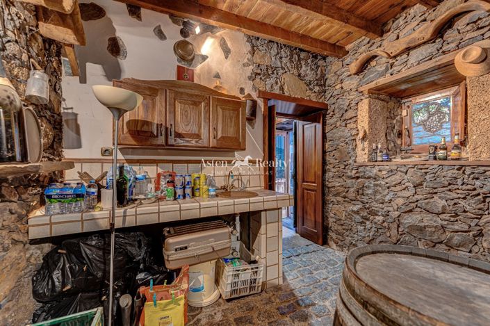 Image No.15-4 Bed House for sale