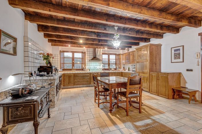 Image No.19-4 Bed House for sale