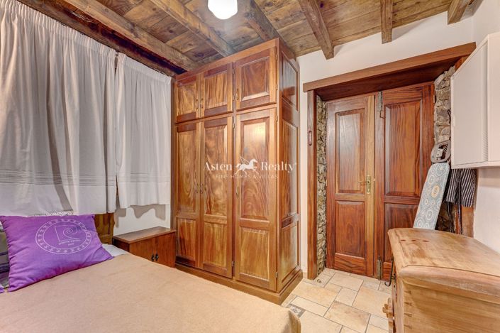 Image No.40-4 Bed House for sale