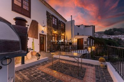1 - Vilaflor, House