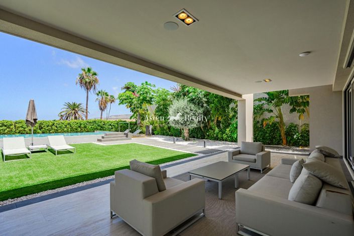 Image No.20-5 Bed Villa for sale