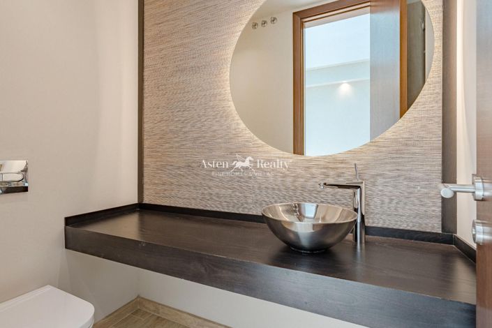 Image No.34-5 Bed Villa for sale