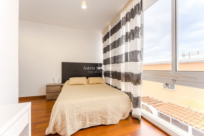 Image No.16-5 Bed Villa for sale