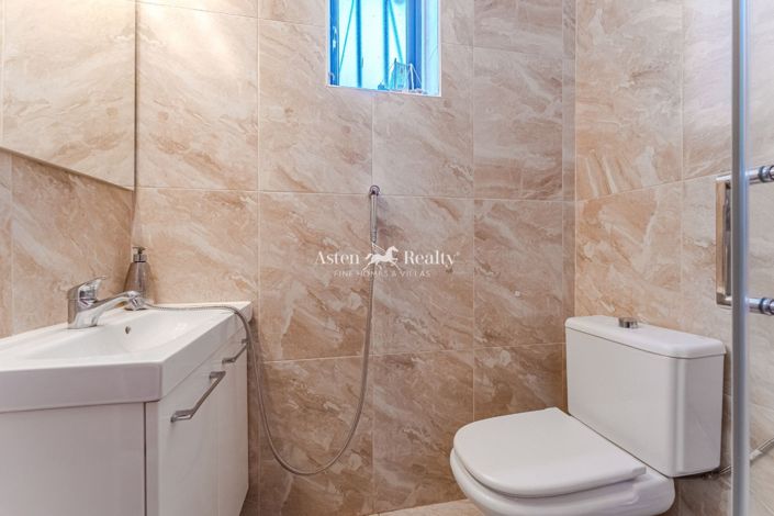 Image No.24-5 Bed Villa for sale