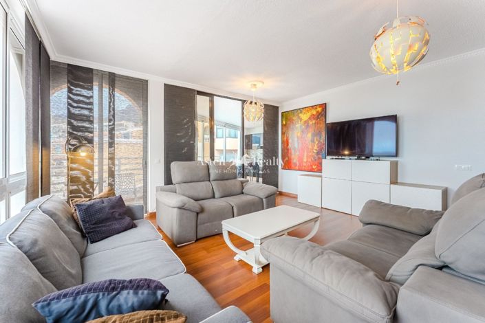 Image No.3-5 Bed Villa for sale