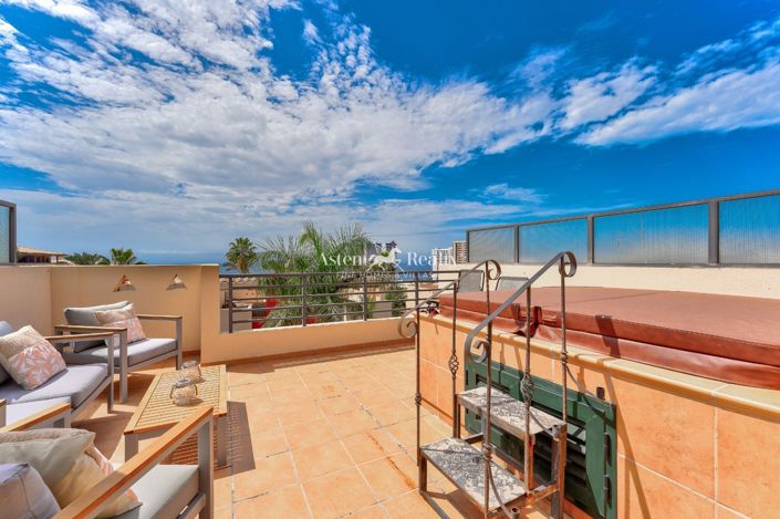 Image No.1-3 Bed House for sale
