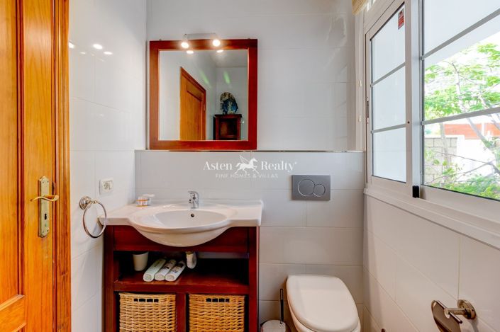 Image No.14-4 Bed Villa for sale